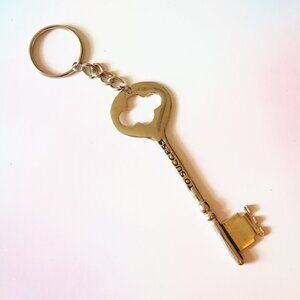 Jessica Elliot “Key to Success” Keychain – Oversized Skeleton Key, Silver, 7"
